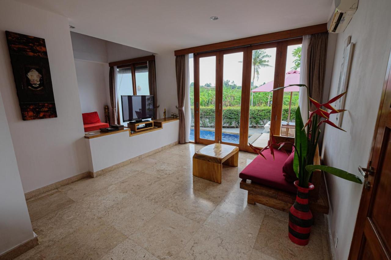 Villa Umah Cincin *
