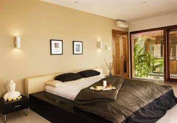Hening Taman liburan 4*