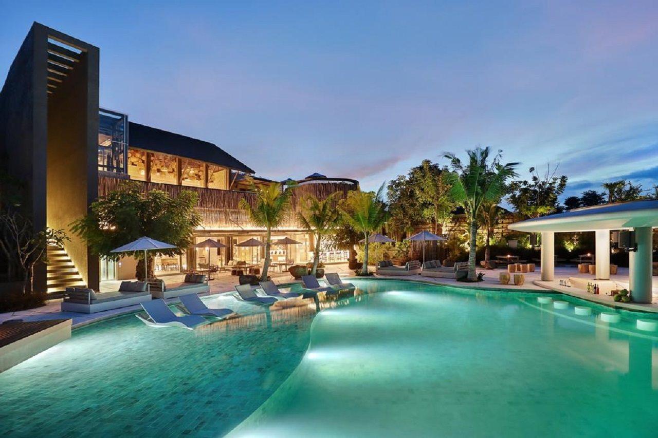 Cross Bali Breakers Hotel Jimbaran (Bali)