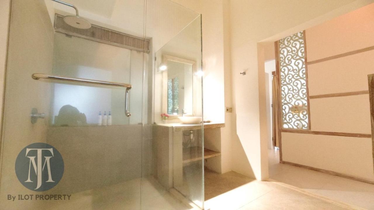 Oberoi 2 Bedrooms Seminyak (Bali)