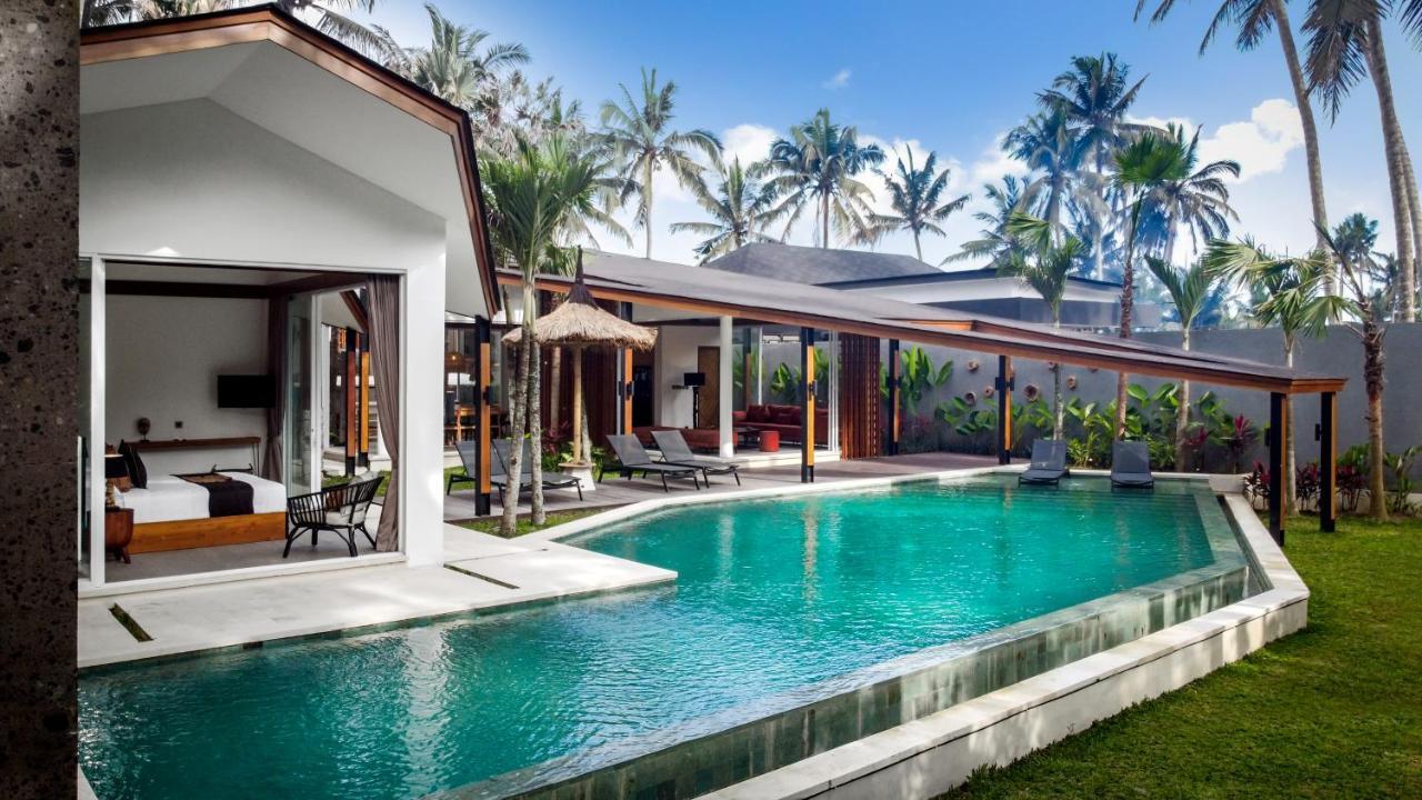 Crazy Roof By Balisuperhost Villa *