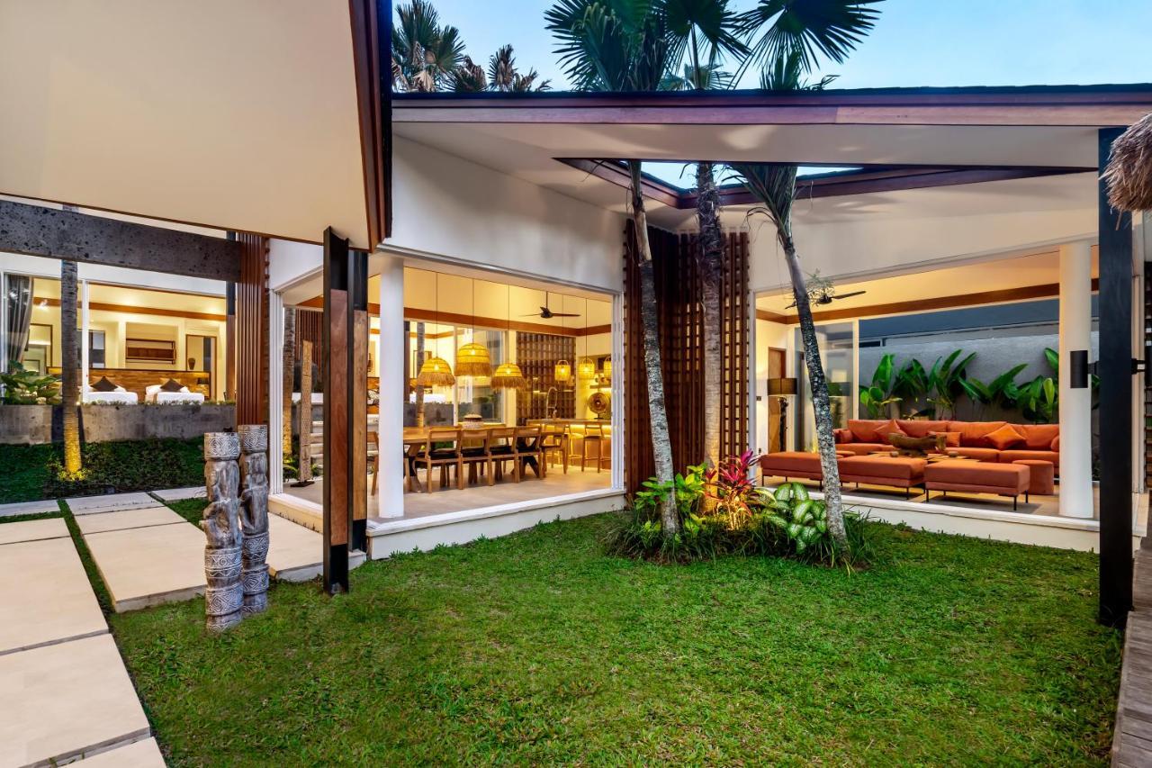 Villa Crazy Roof By Balisuperhost