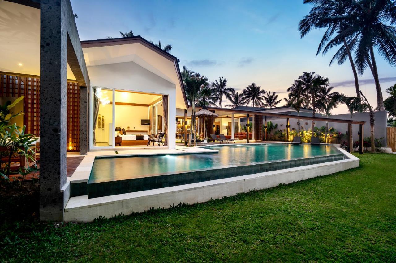 Crazy Roof By Balisuperhost Villa *