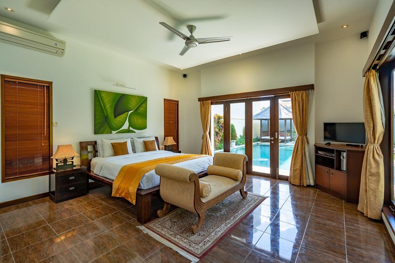 Bali Lotus Villa *