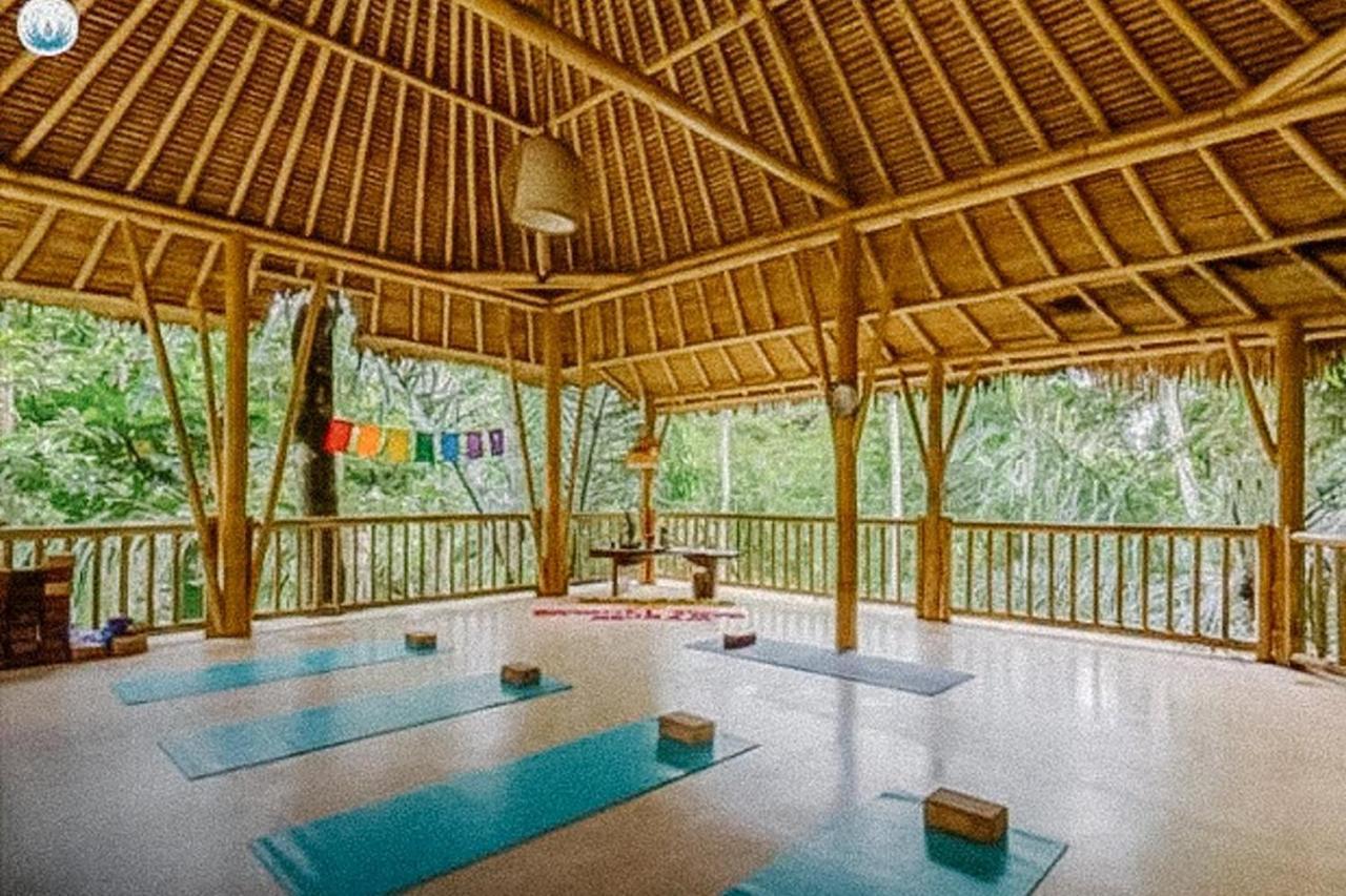 Shanti Toya Ashram 2*