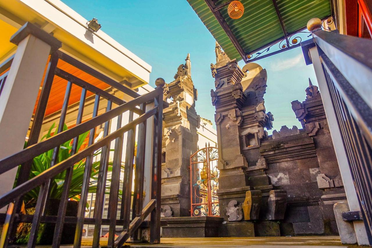 Adi Canggu (Bali)