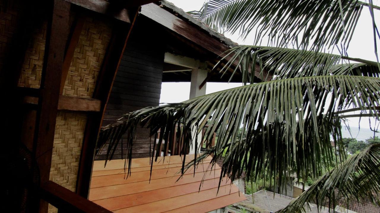 Dikaloha Surfschool And Guest house Airsatang