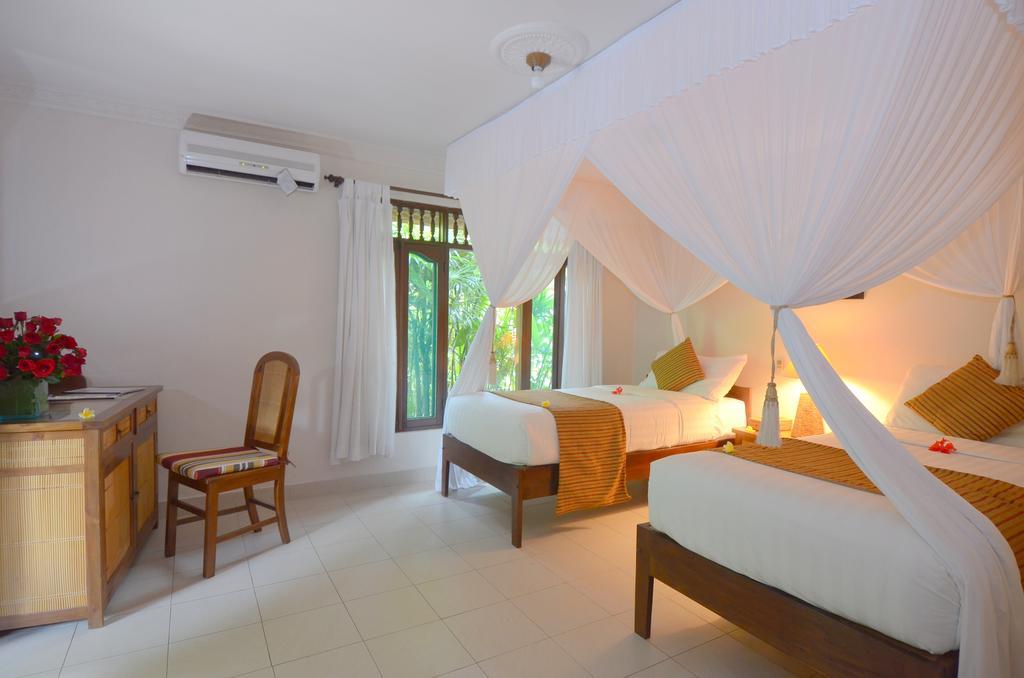 Guest house Tirta Ayu And Restaurant 4*