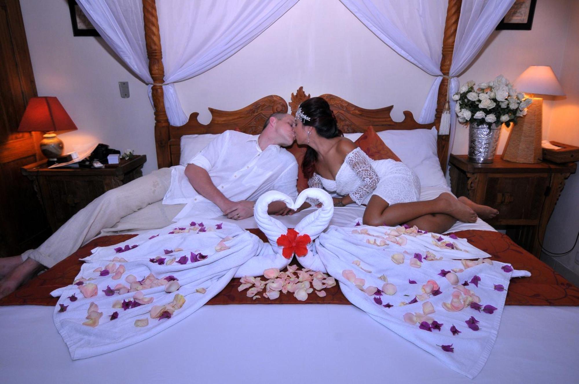 Tirta Ayu And Restaurant Guest house