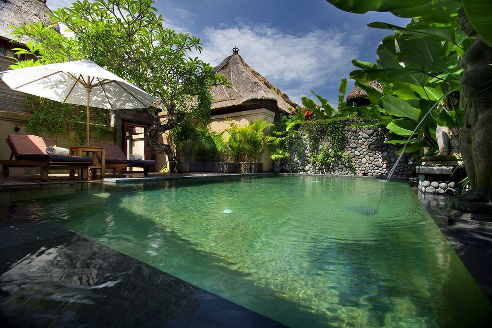Apartment Hill Villas *
