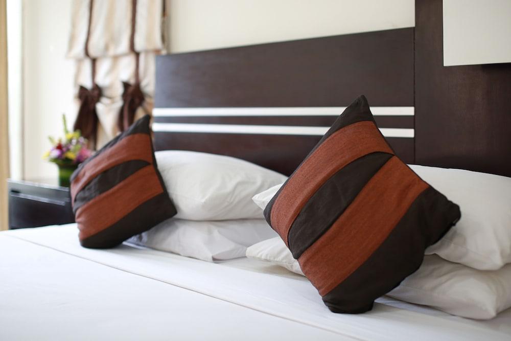 The Batu Belig & Hotel
