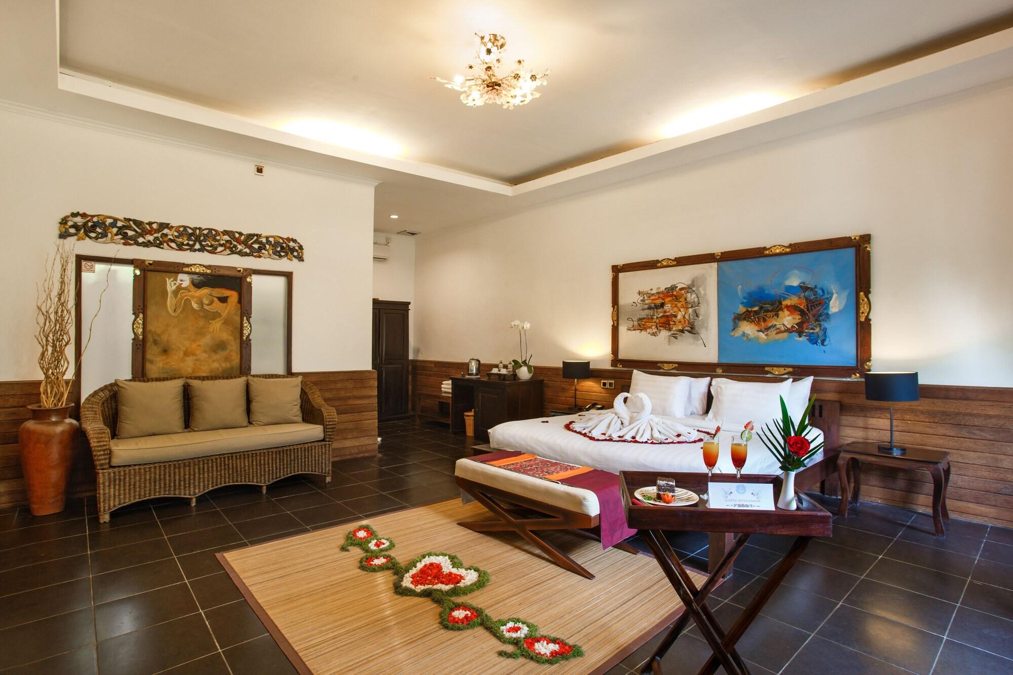 Raya Boutique Hotel 3*