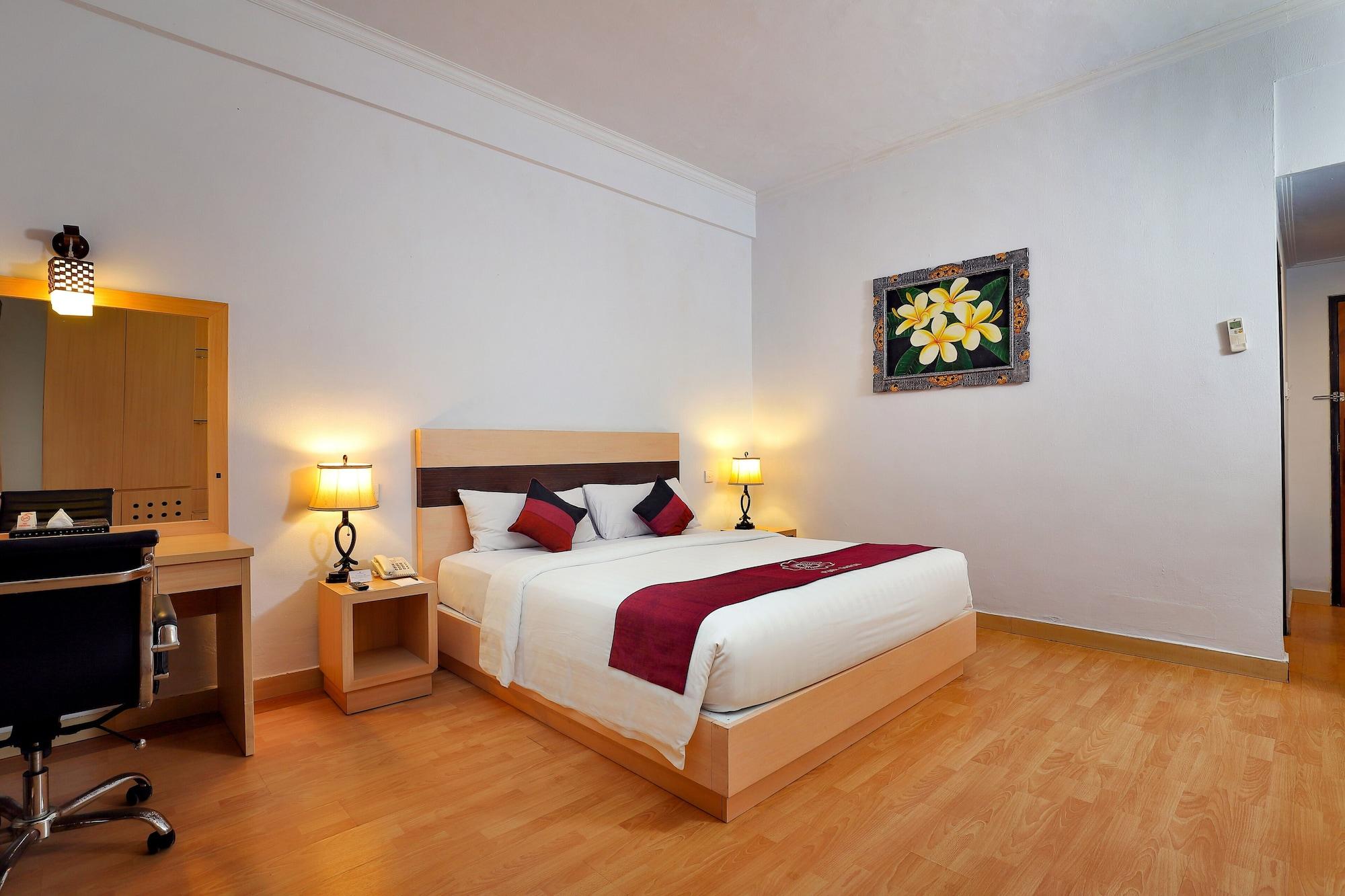 Hotel Puri Saron 4*