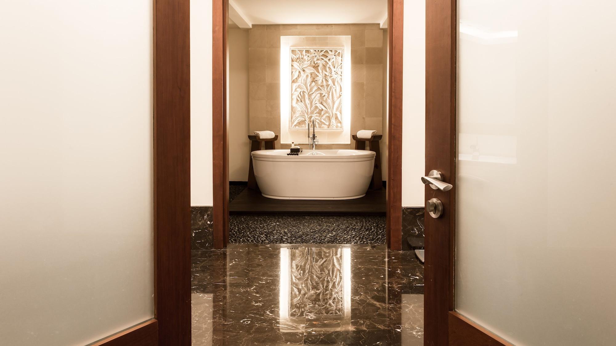 Awarta Nusa Dua Luxury & Bali 5*
