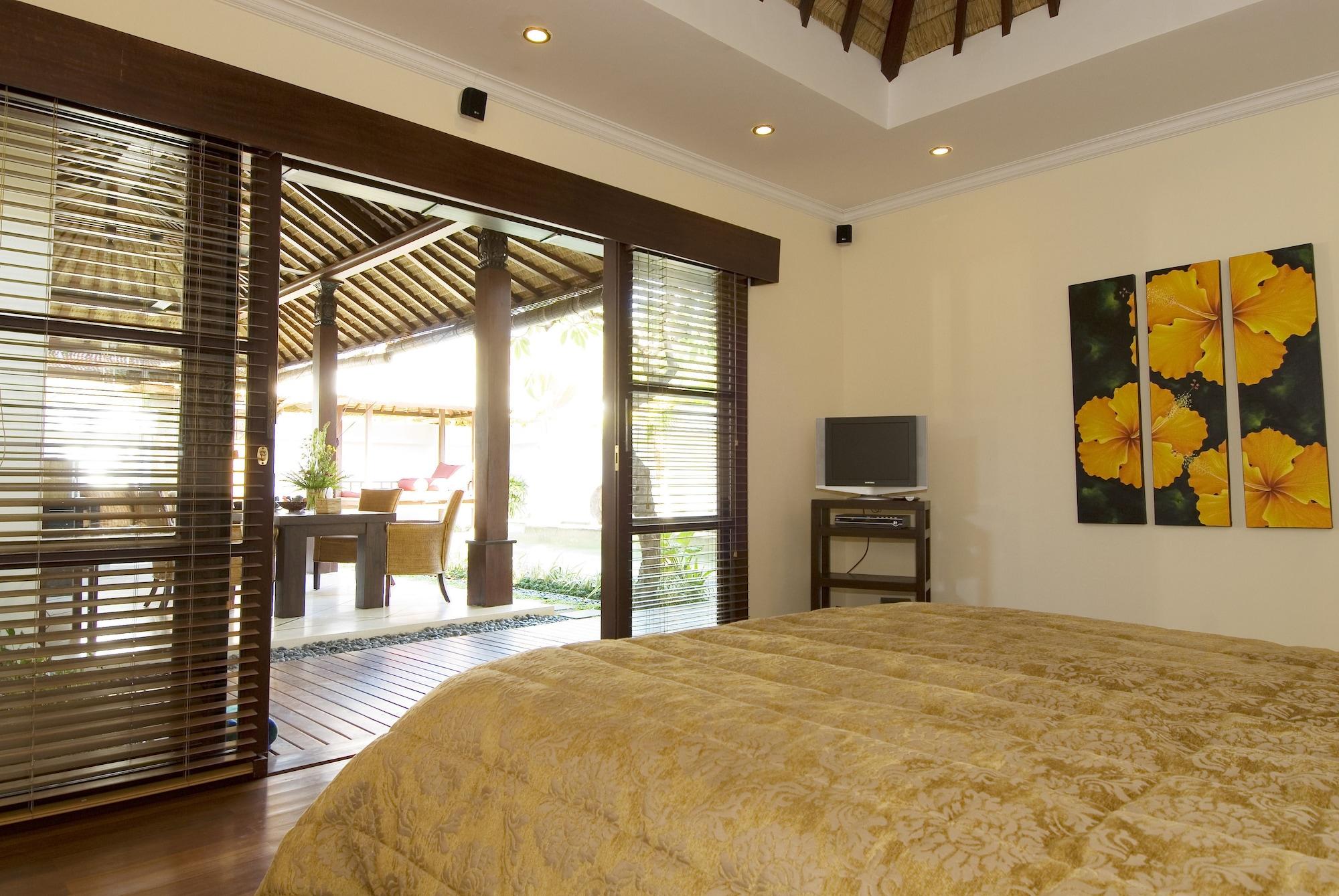 Hotel Ellora 4*
