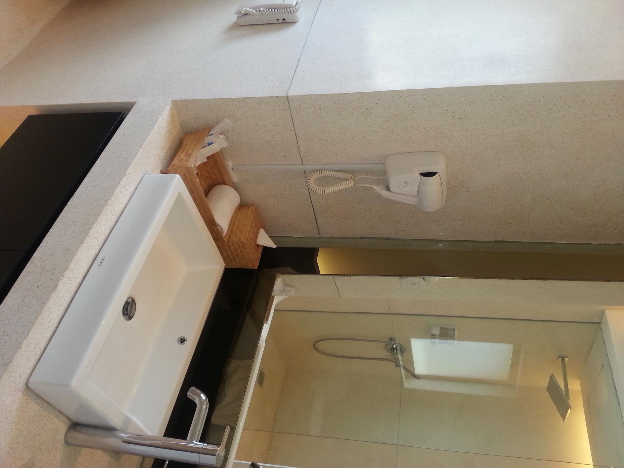 Taum Hotel 4*