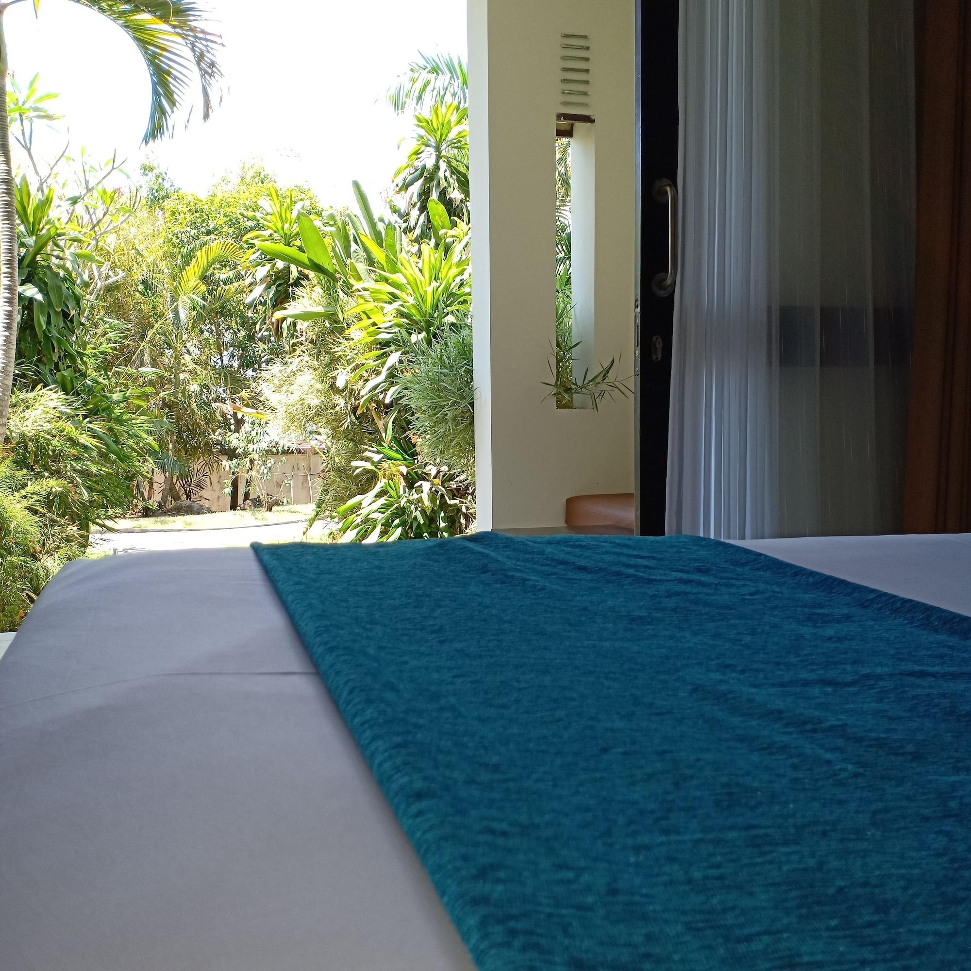 Blue Point Bay & Resort