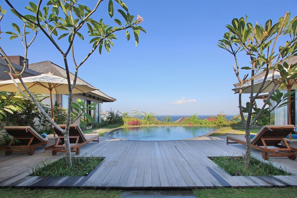 Ulu Segara Luxury & 5*