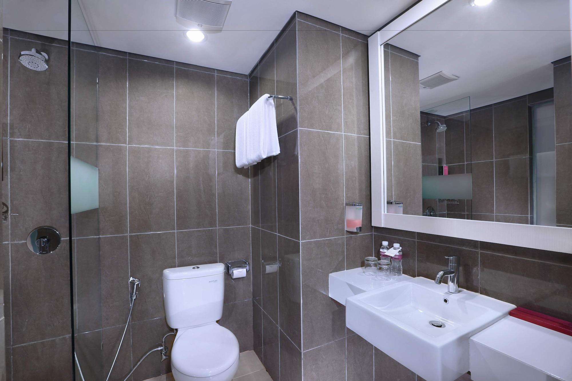 The Vasini Hotel Denpasar (Bali)