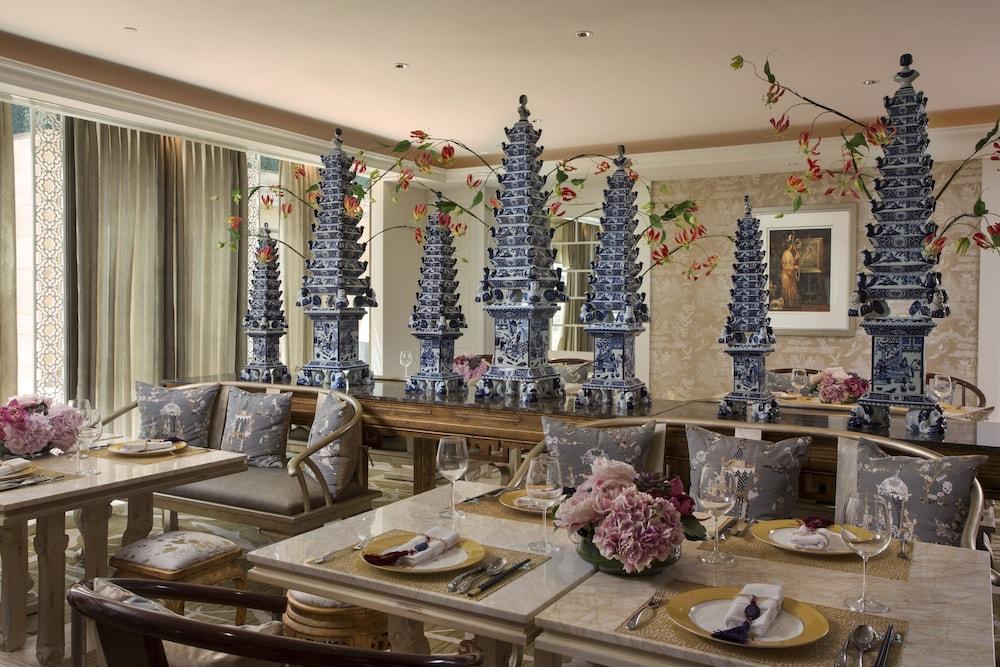 Hotel The Mulia 5*