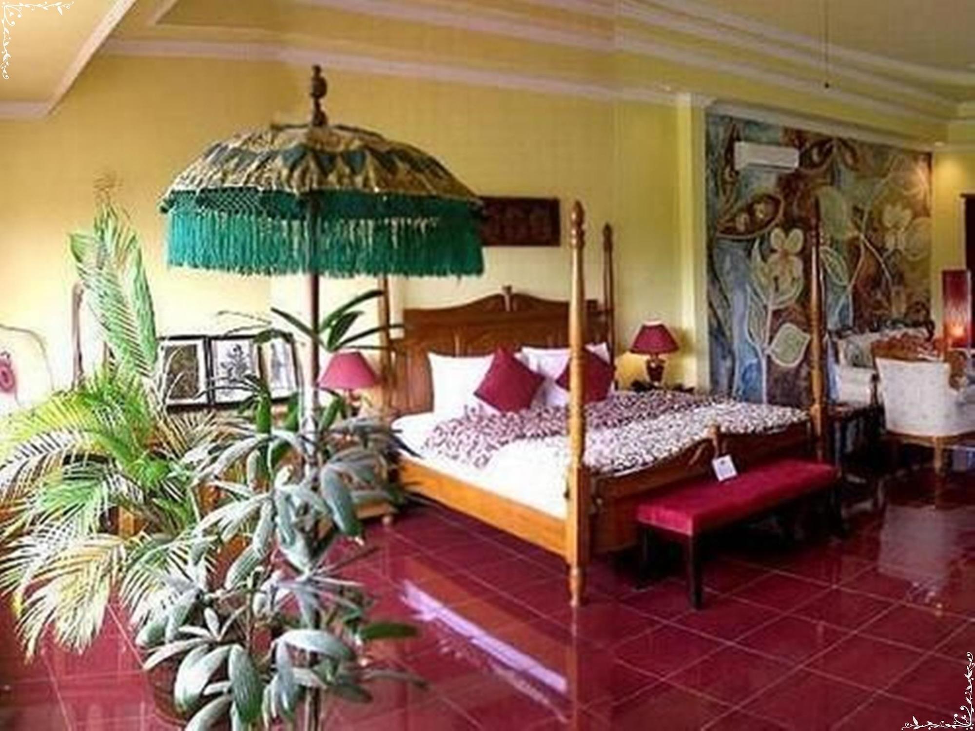 Hotel Bali Paradise Boutique Lovina (Bali)