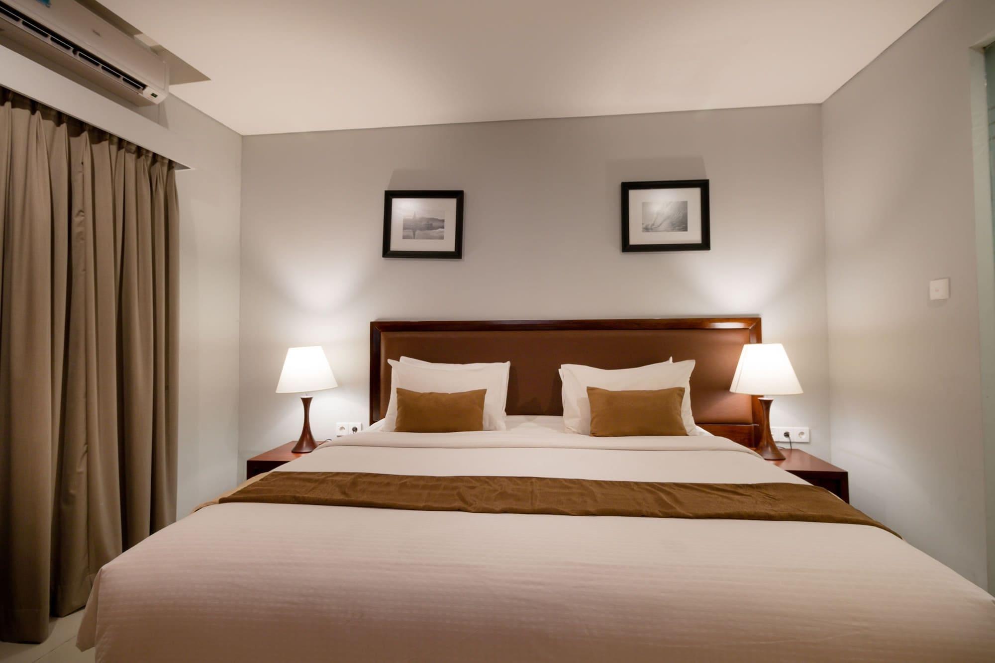 Hotel Kutabex Beachfront Hotel 3*