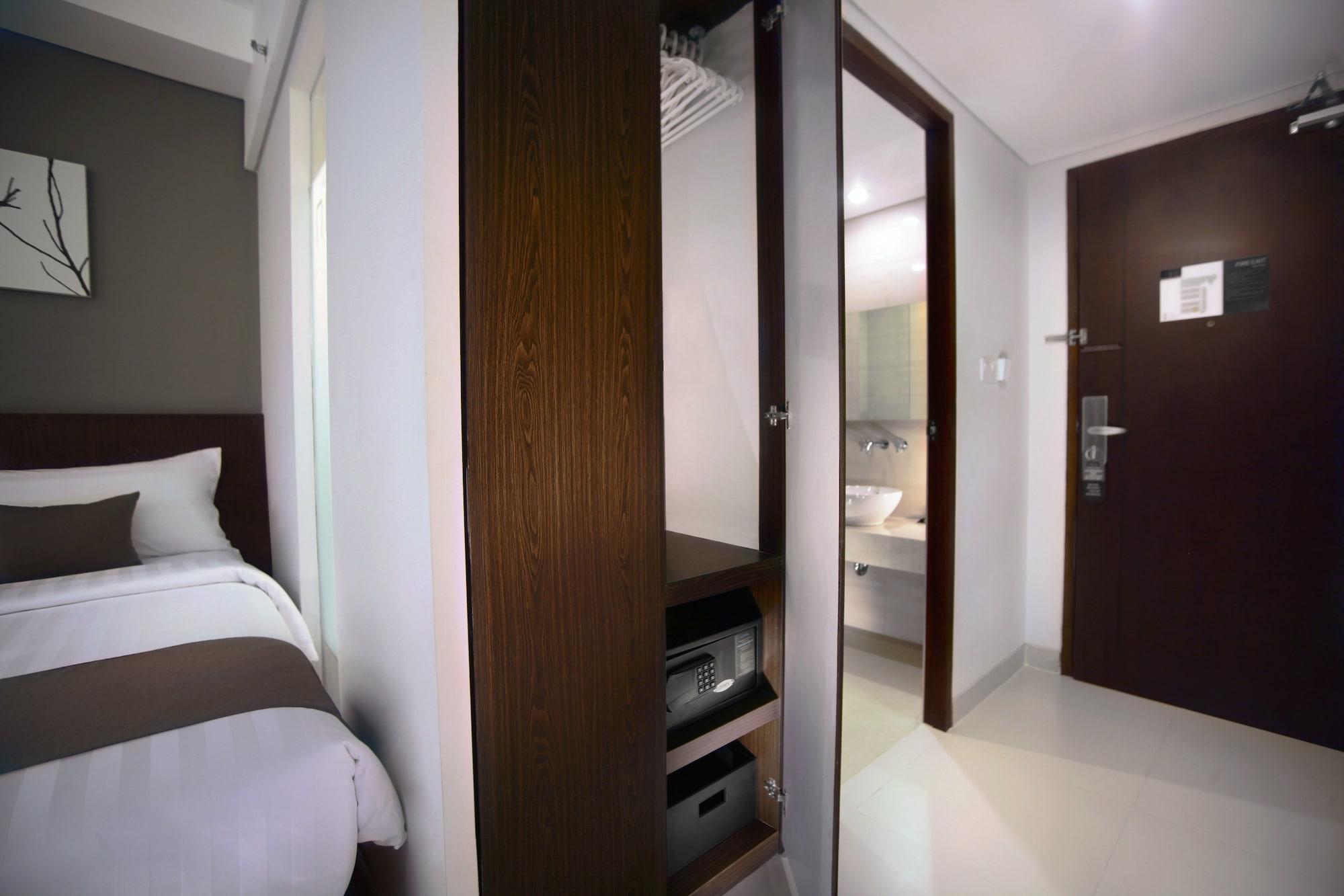 Neo By Aston Hotel 3*