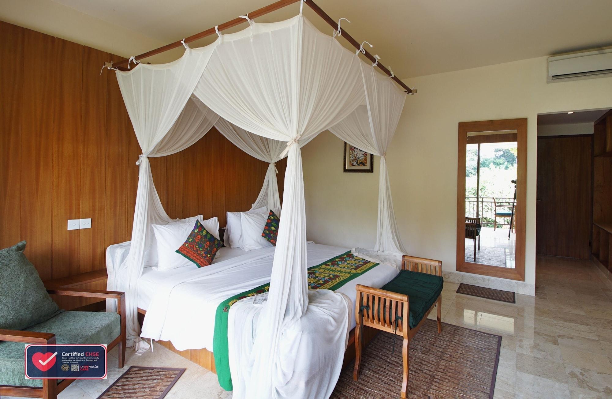 Sapodilla Hotel