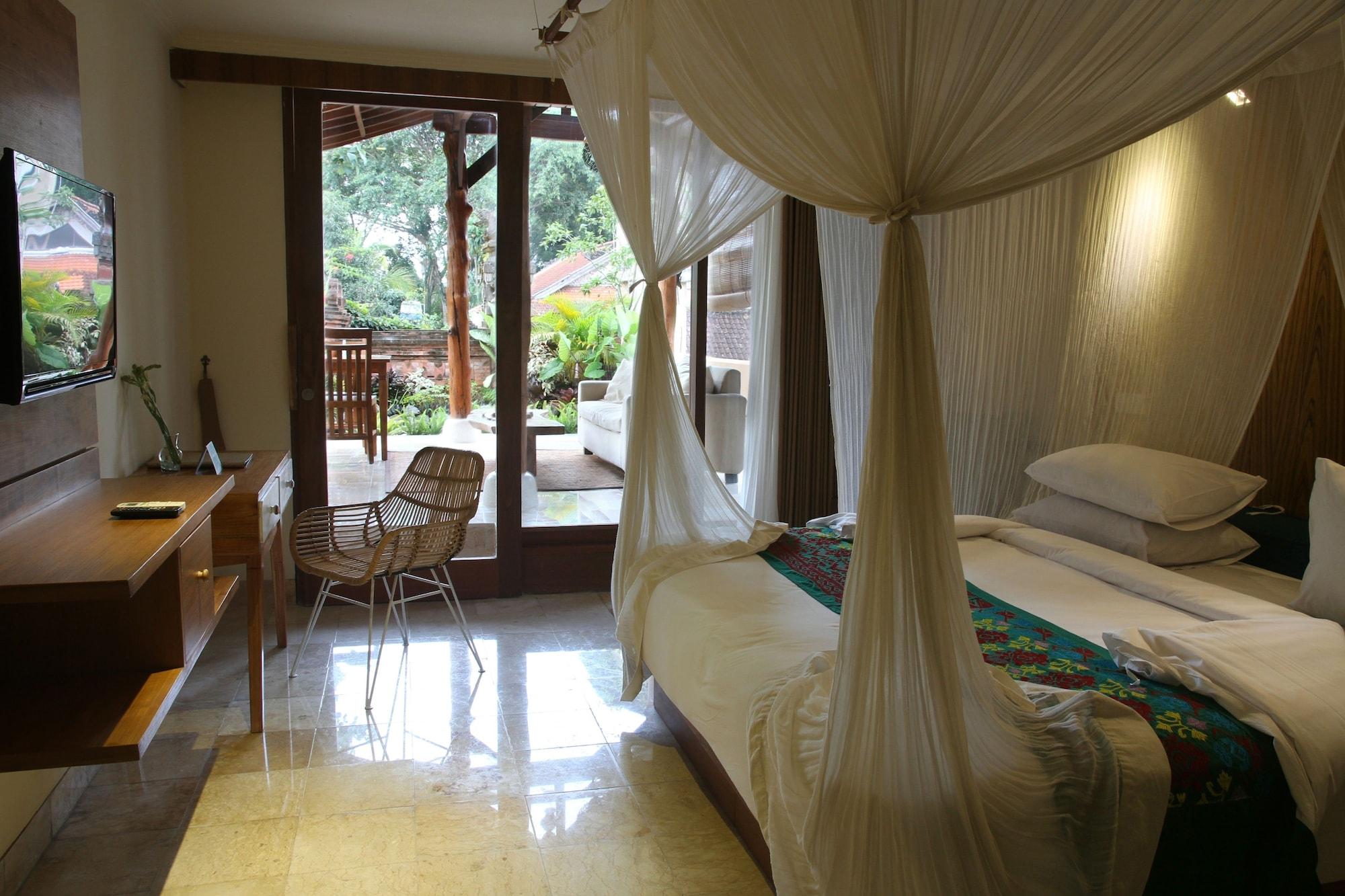 Sapodilla Hotel
