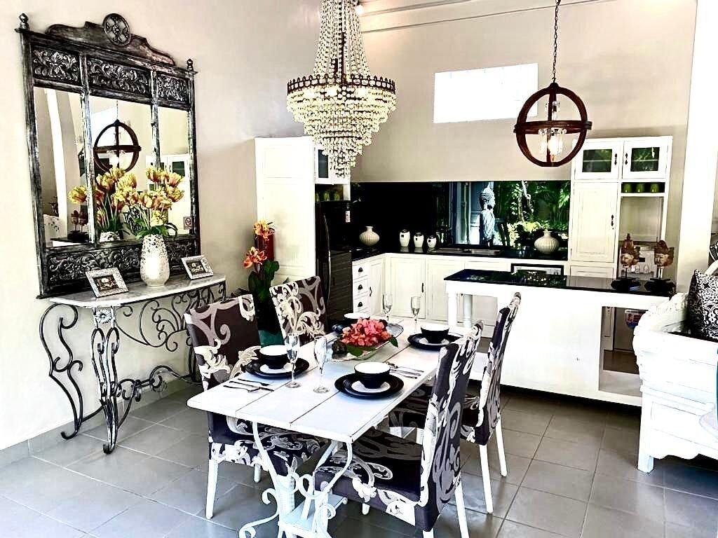 Frangipani Villa Seminyak Villa