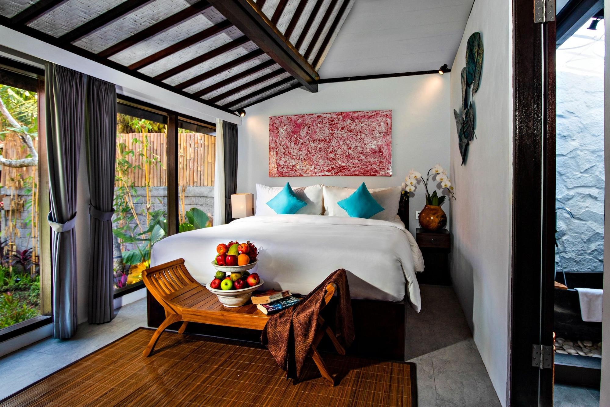 Hotel Canvas Escape