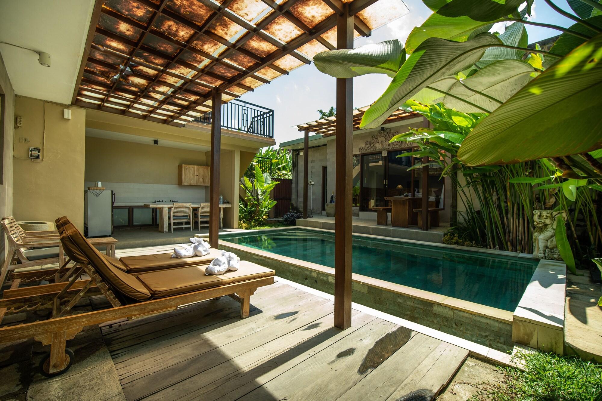 Villa Lestari *