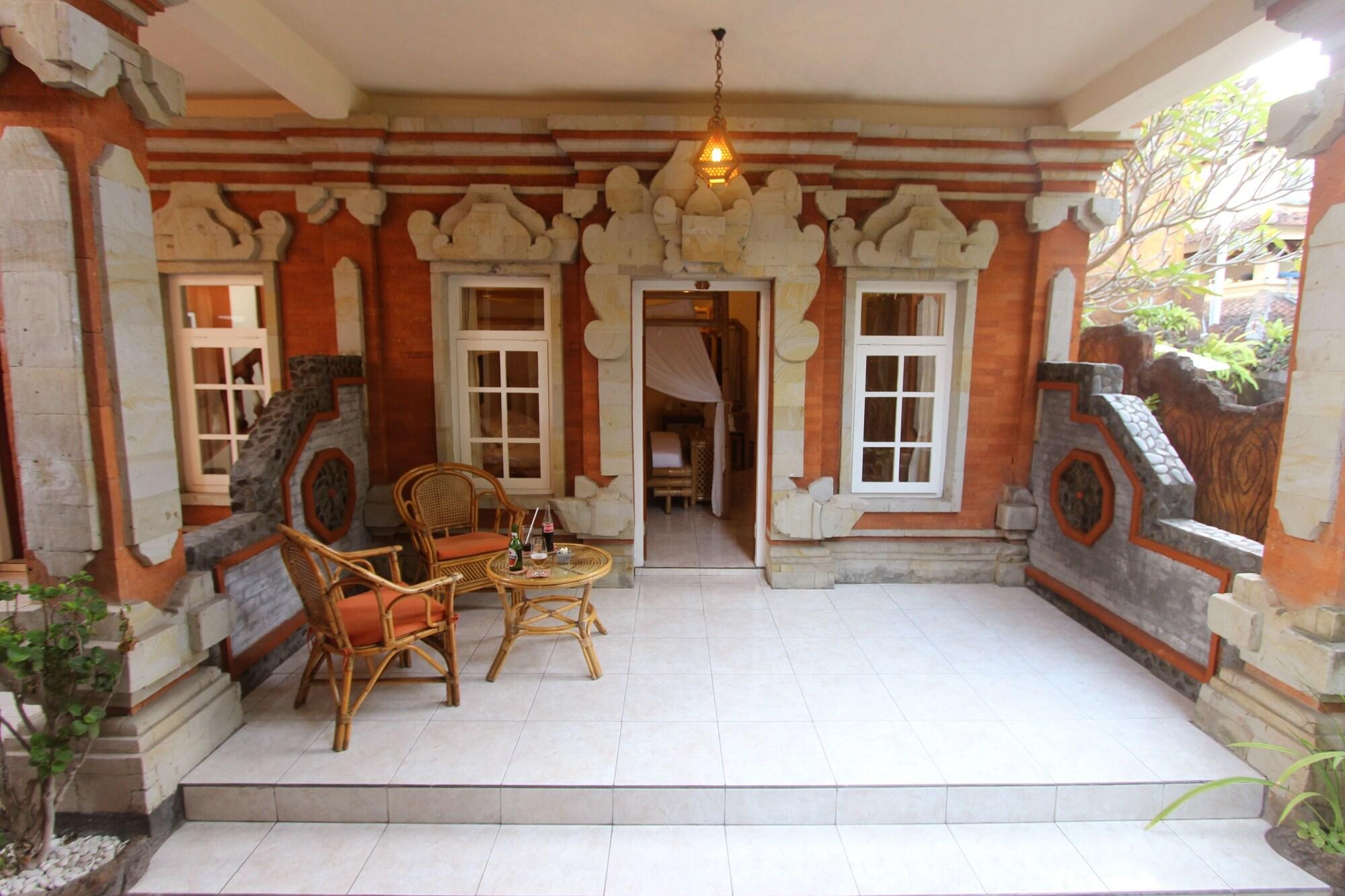 Chonos Hotel Lovina (Bali)