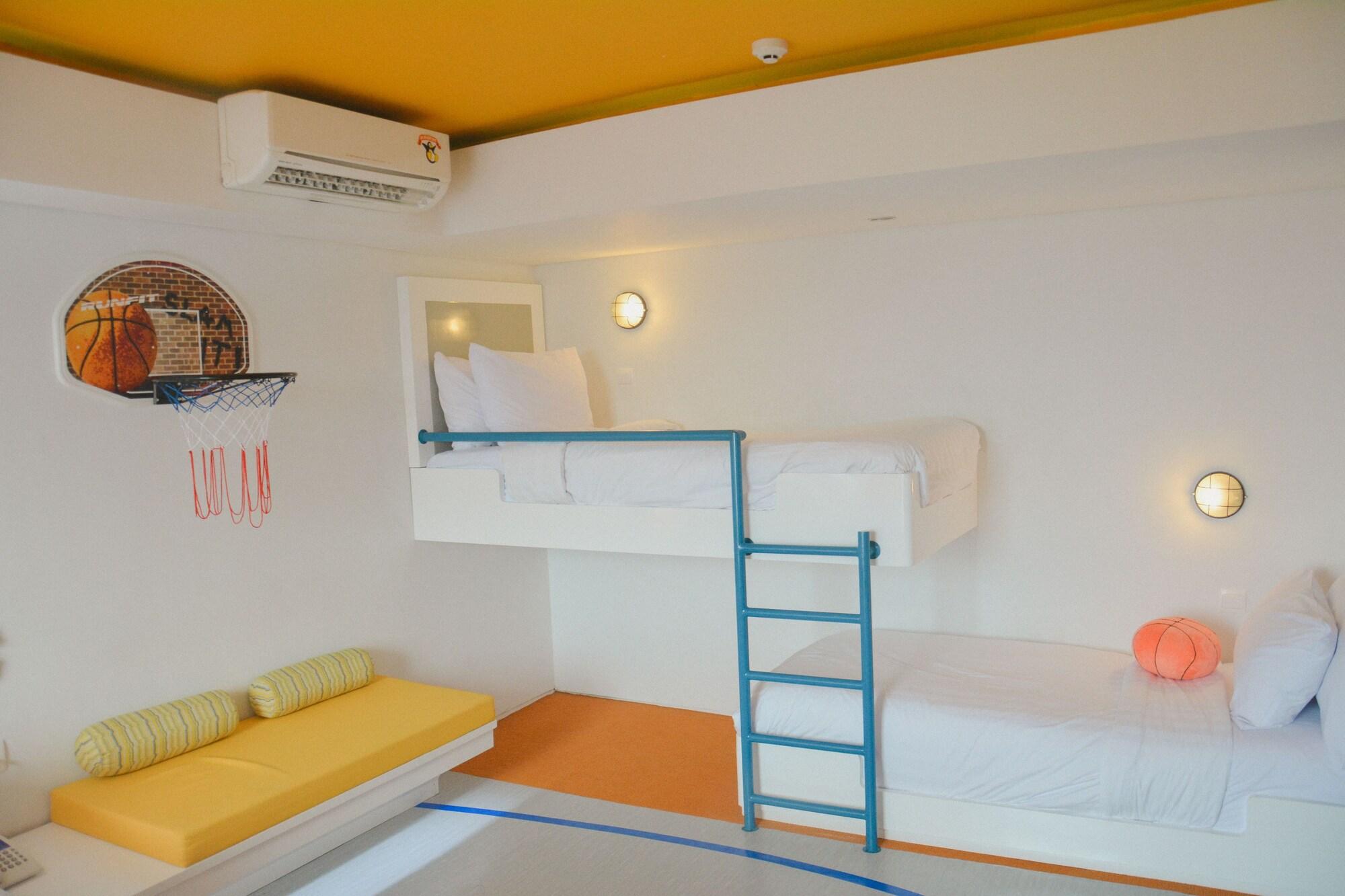 Berry Glee Thematic Hotel Kuta (Bali)