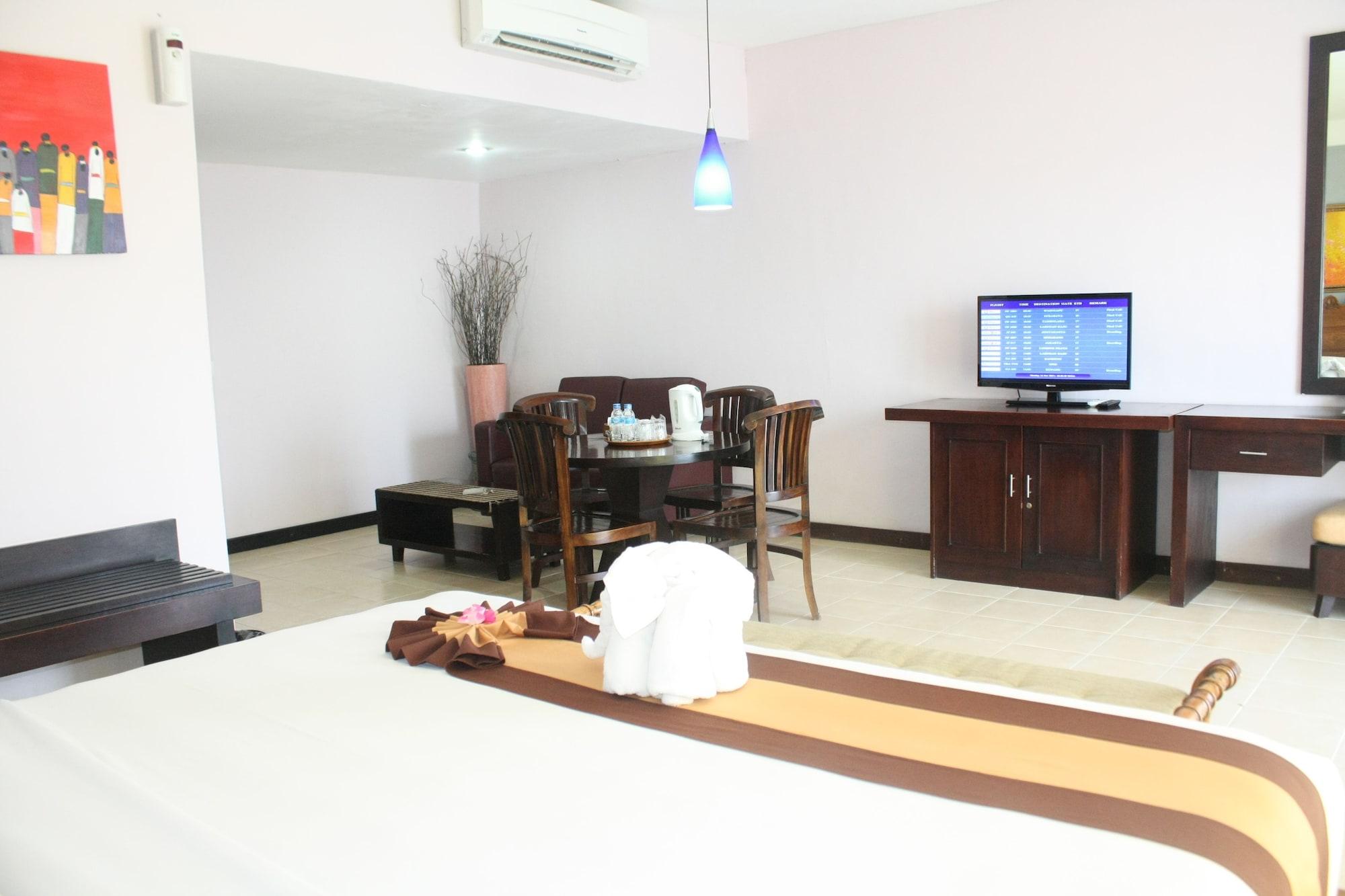 Grand Santhi Hotel