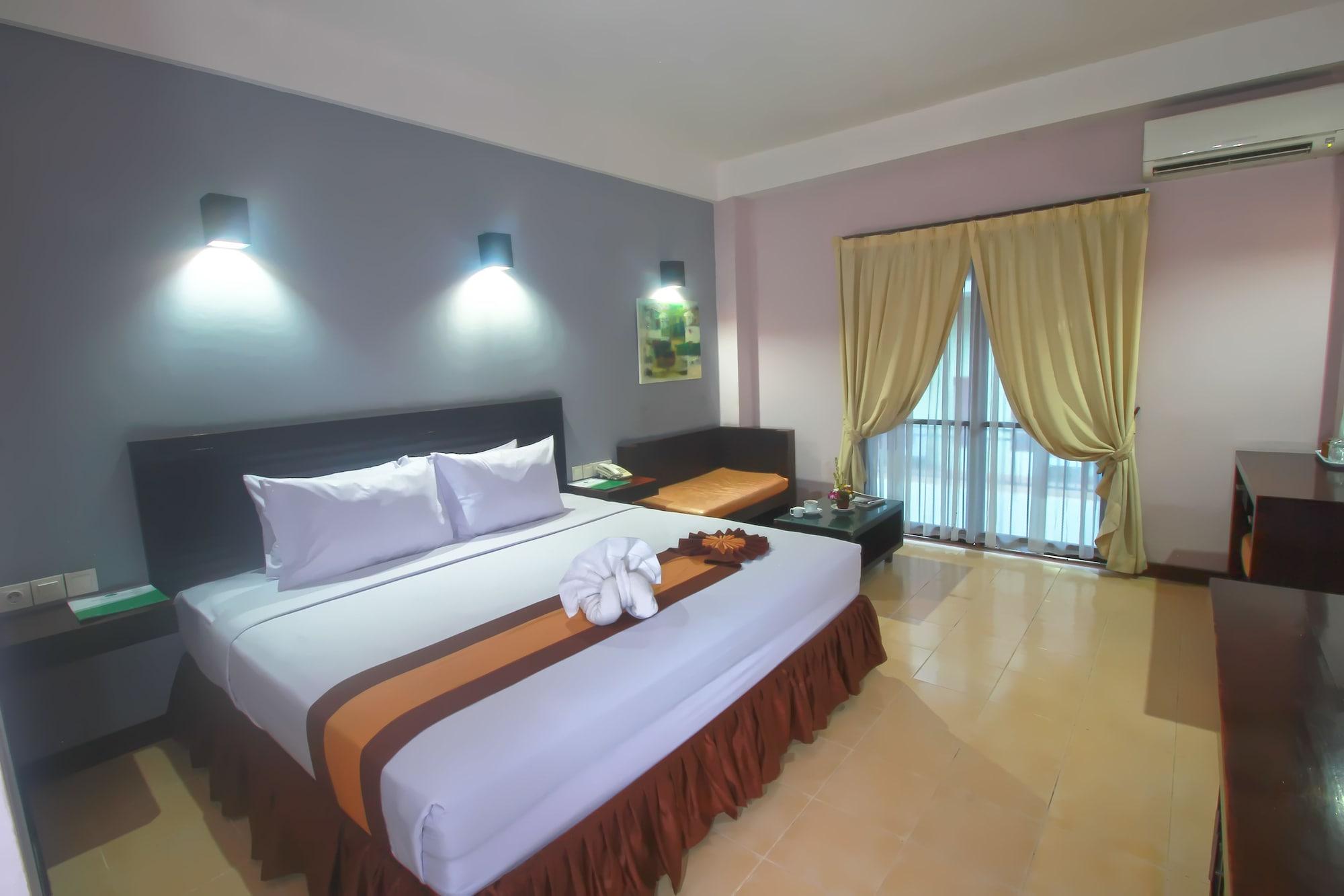Grand Santhi Denpasar (Bali)