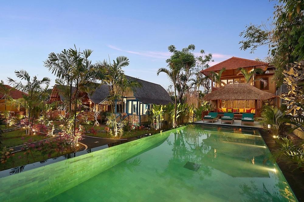 Lumbung Taman liburan Uluwatu (Bali)