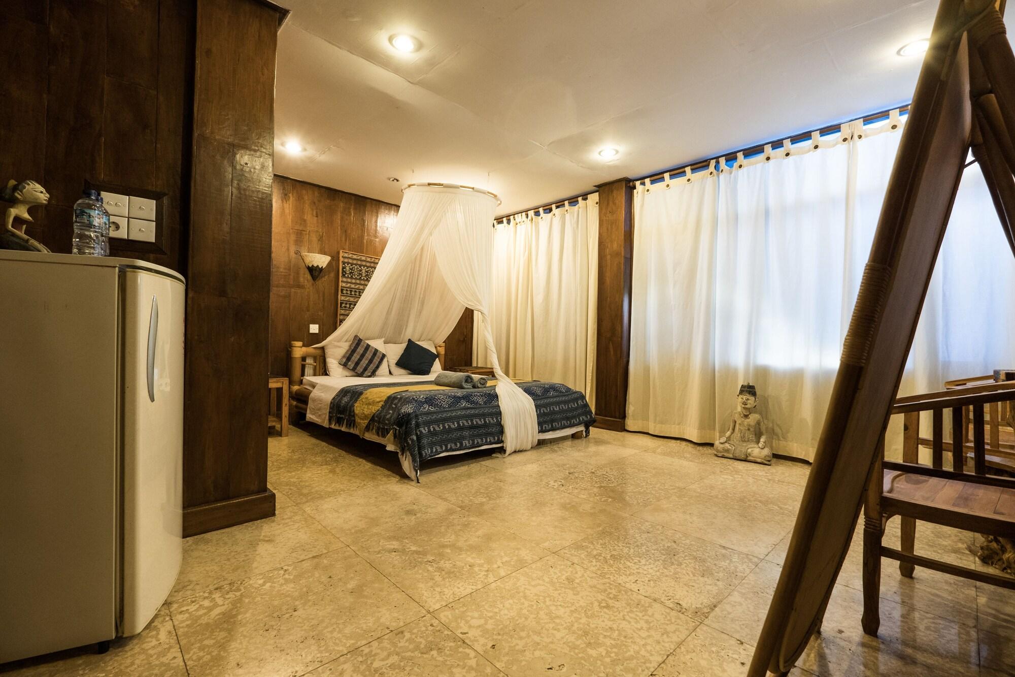 Easy Surf Dacha Holiday park 4*