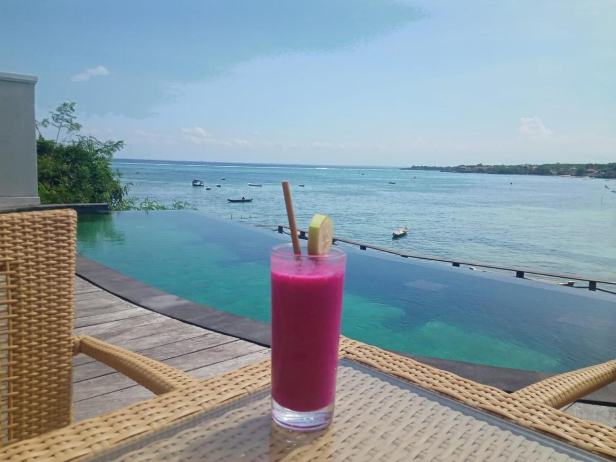 Villa Ceningan Beachside