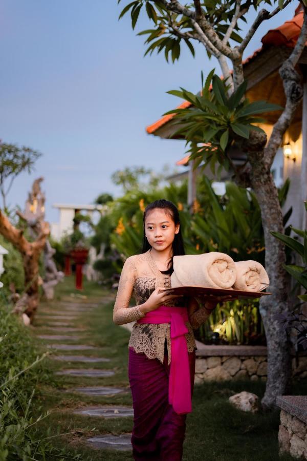 Gara Gara Sea View Hotel Batununggul