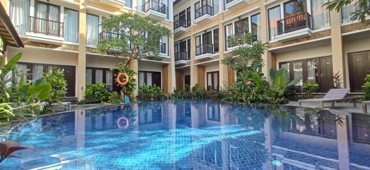 Hotel Suris Boutique Kuta (Bali)