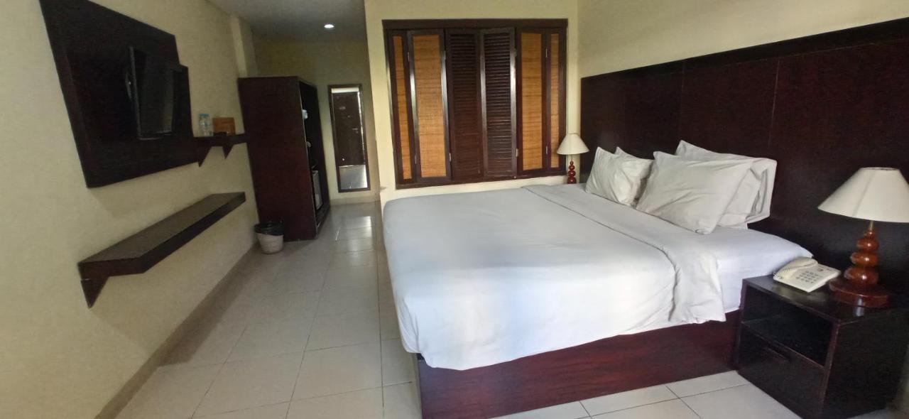 Suris Boutique Kuta (Bali)