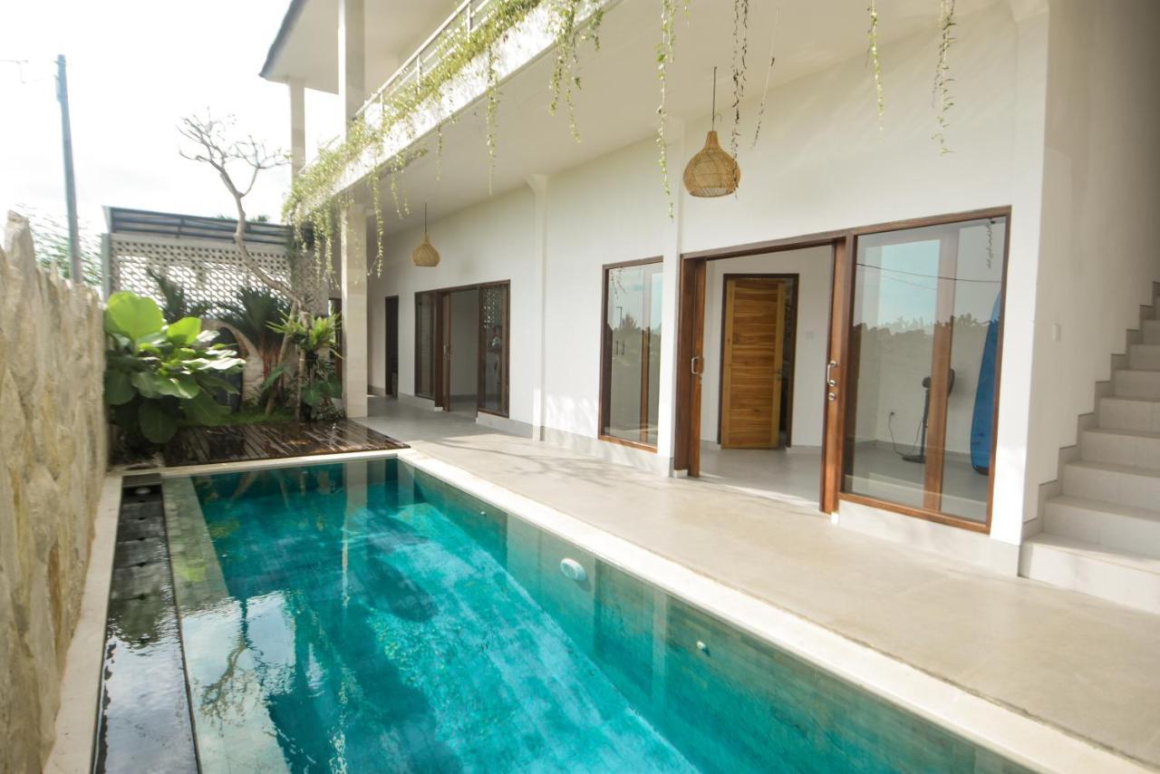 Bed & Breakfast Three Palms Surf & Medewi