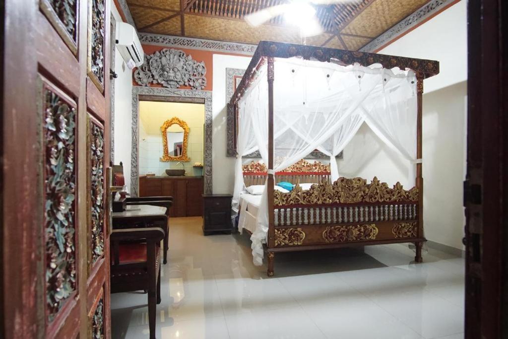 Okawati Boutique