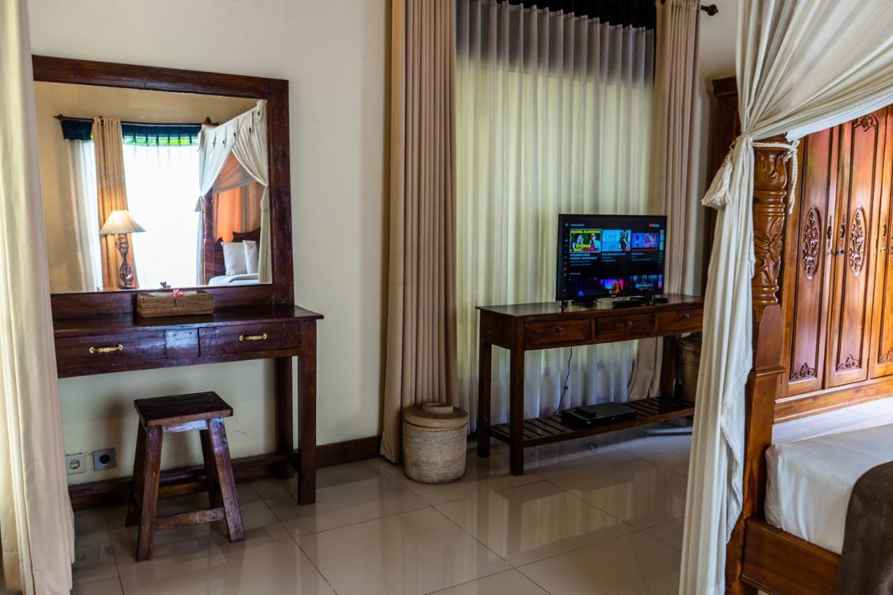 Villa Jj And