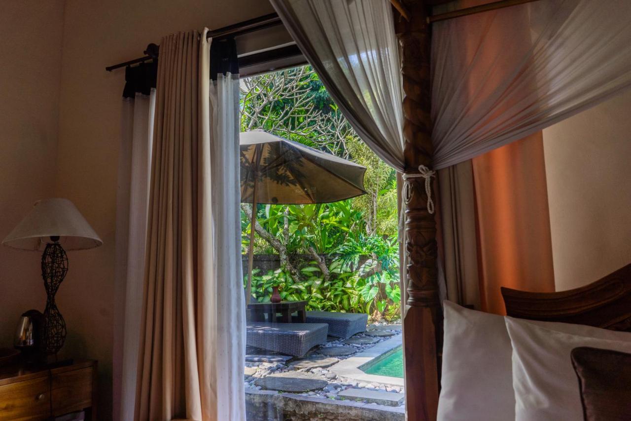 Jj And Ubud (Bali)