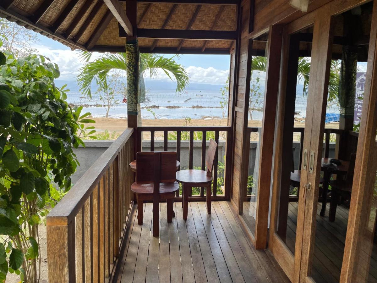 Mangrove Hut