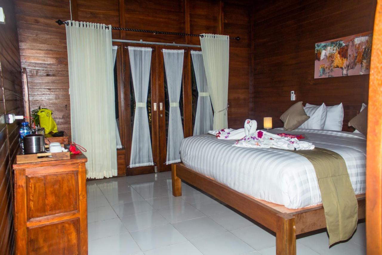 Guest house Kurnia & *