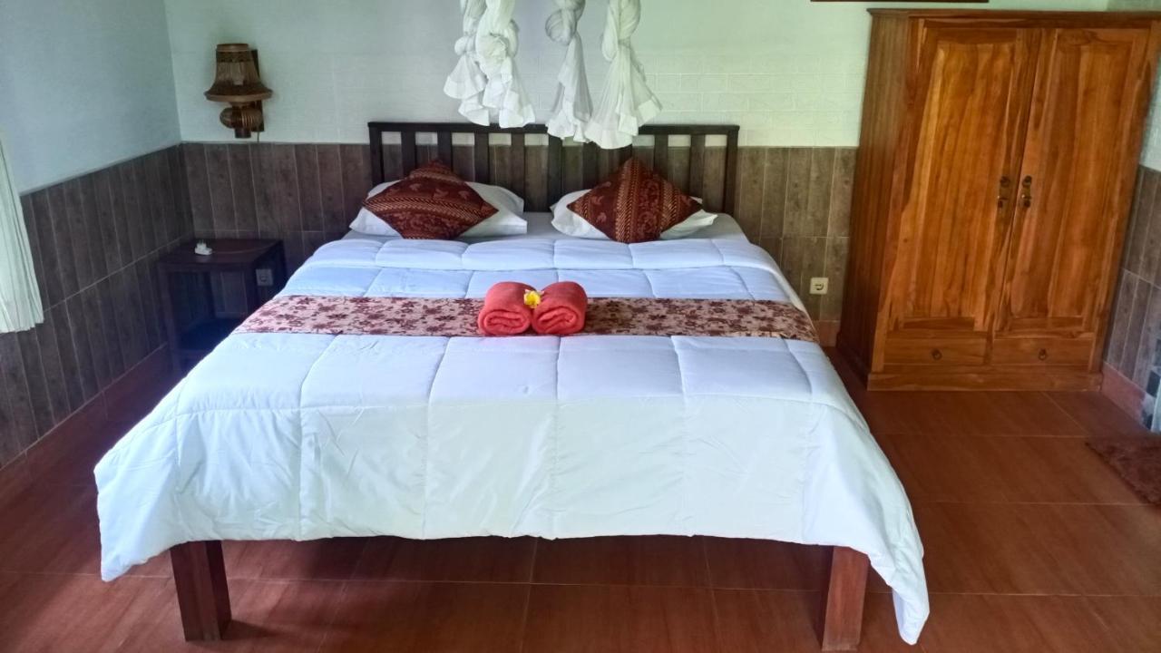 Khrisna Hs And Guest house