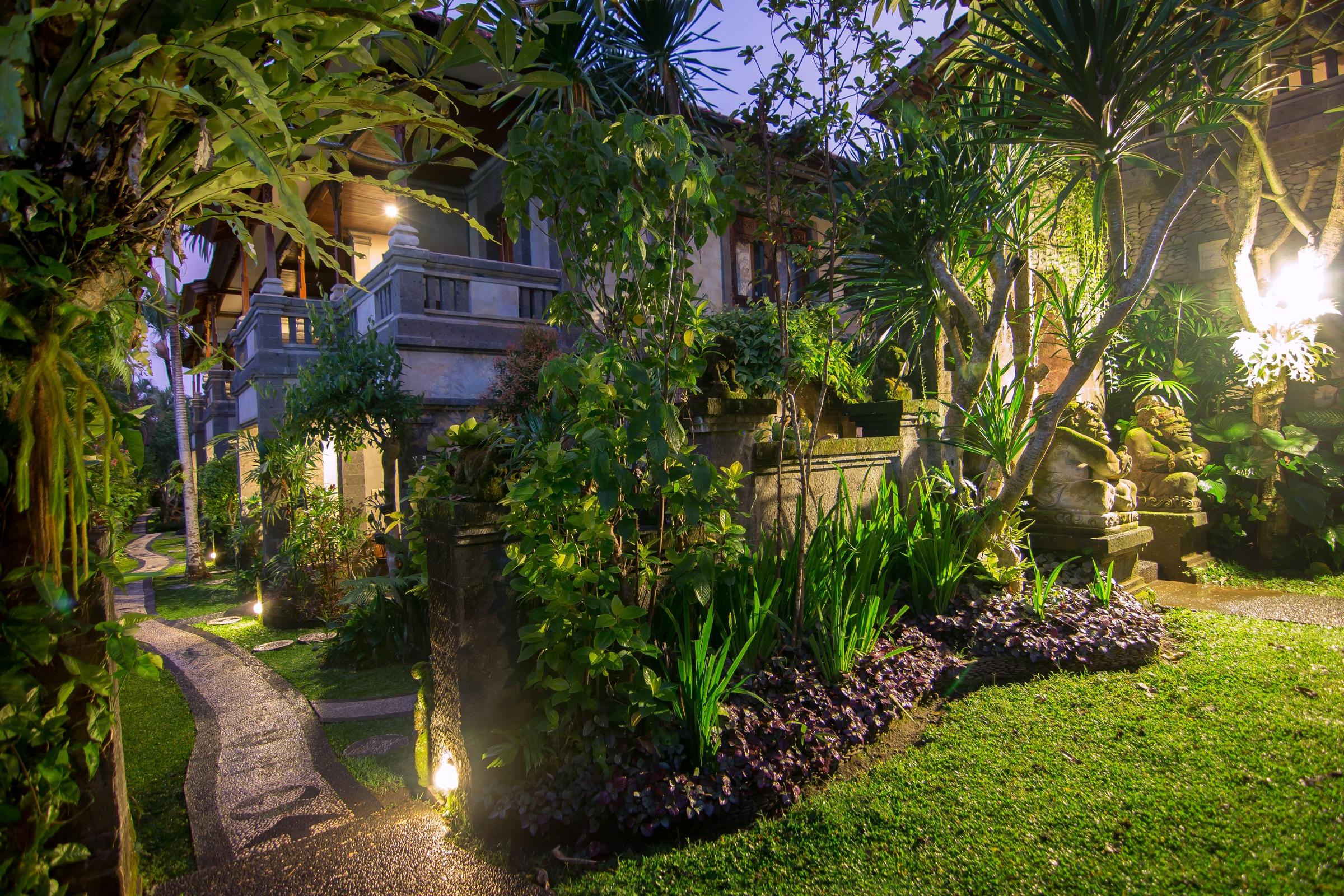 Sahadewa & Ubud (Bali)